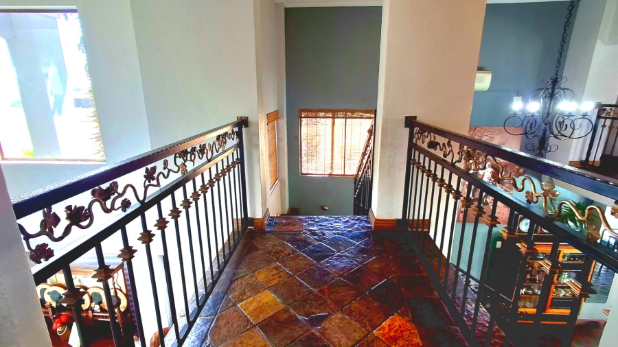 5 Bedroom Property for Sale in Roodia Free State